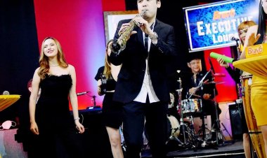 "Saxophone Prince" Performs in Dusit, Philippines