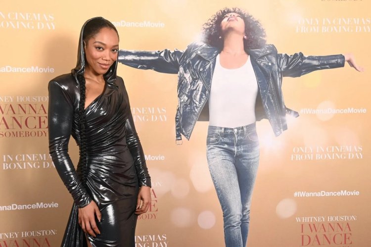 Naomi Ackie Stuns in ‘Whitney Houston: I Wanna Dance with Somebody’