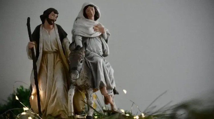 Pope Francis offers five commitments as Christmas approaches